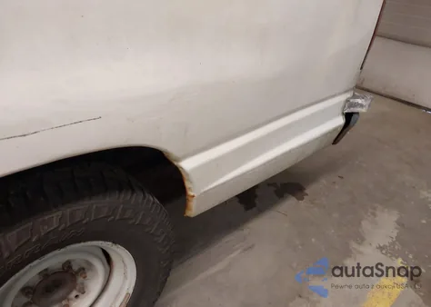 2013 Ford E-250 Commercial z USA, uszkodzony, nr VIN 1FTNS2EW4DDA63660